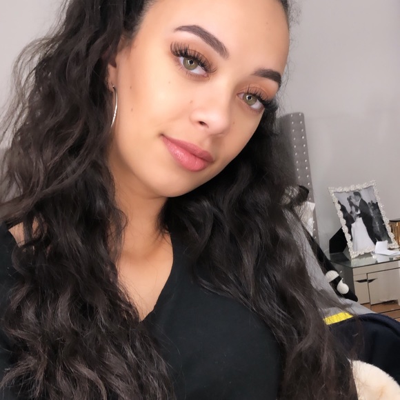 Meet your Posher, Samantha - Picture 1 of 1